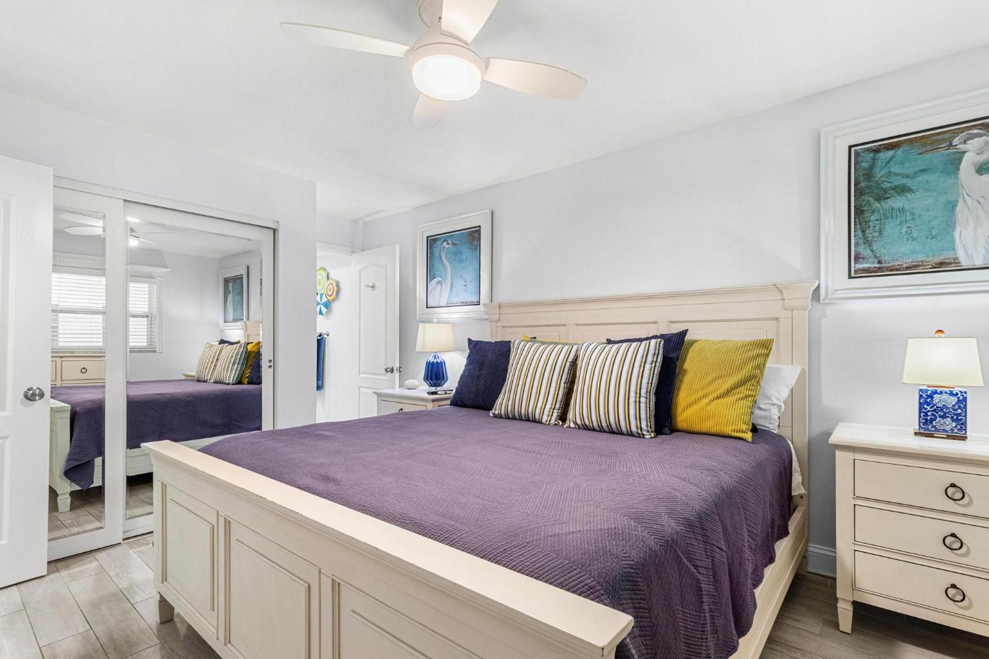 Beach Oasis - No Storm Damage & Guest Ready! Come Enjoy The Heated Pool & Relax At The Beach! Clearwater Beach Exterior photo
